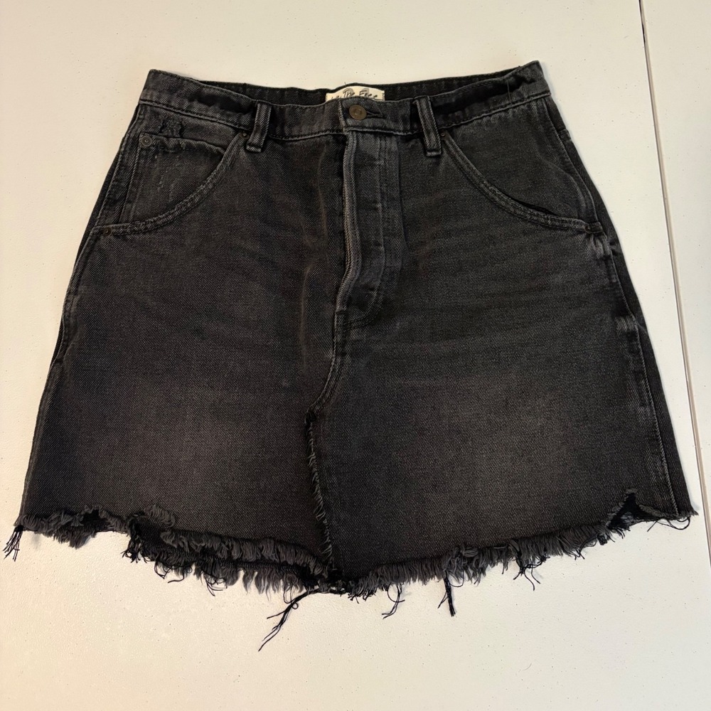 We The Free People Black Denim Mini Skirt Distressed Raw Hem Size 31 Boho yy